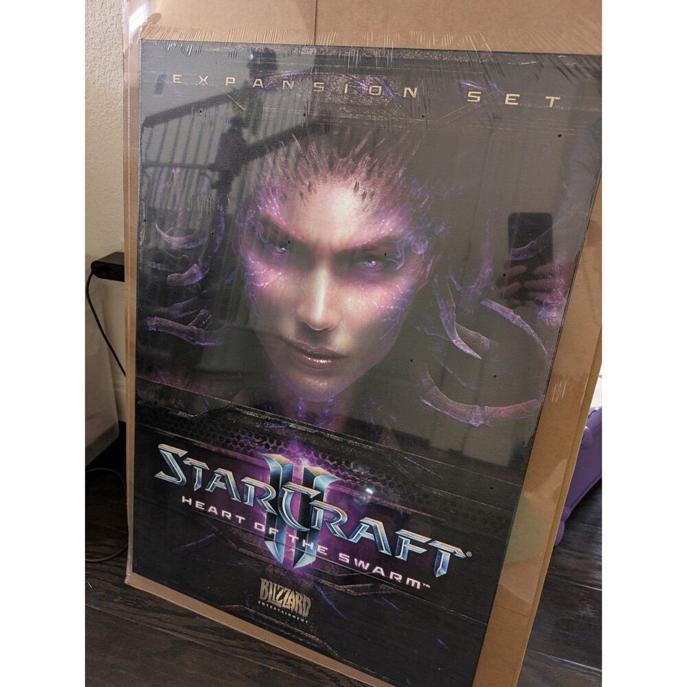 Starcraft II Heart of the Swarm Print On Canvas Art 19 x 27.5 Authentic Blizzard